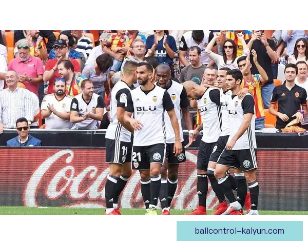 莱万多夫斯基领衔巴萨新赛季备战，状态回暖备受期待双冠荣誉