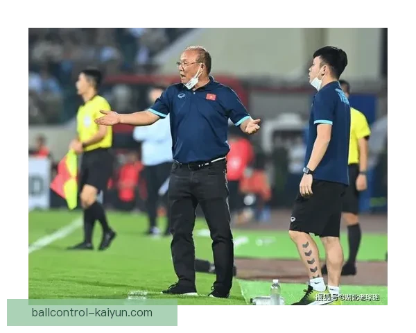 越南队主帅朴恒绪正式告别，结束执教生涯